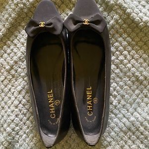 Adorable Chanel flats
